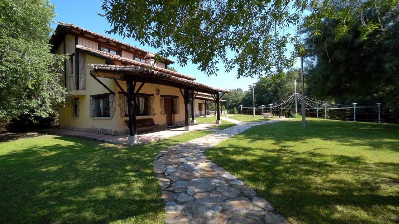 Affittacamere Esencia De Gredos Ramacastanas Esterno foto